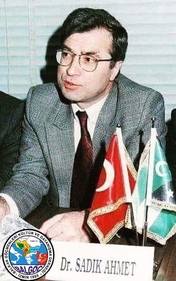 Batı Trakya Türklerinin Kahraman Lideri Dr. Sadık Ahmet'i vefatının 27. yılında rahmet ve saygıyla anıyoruz.