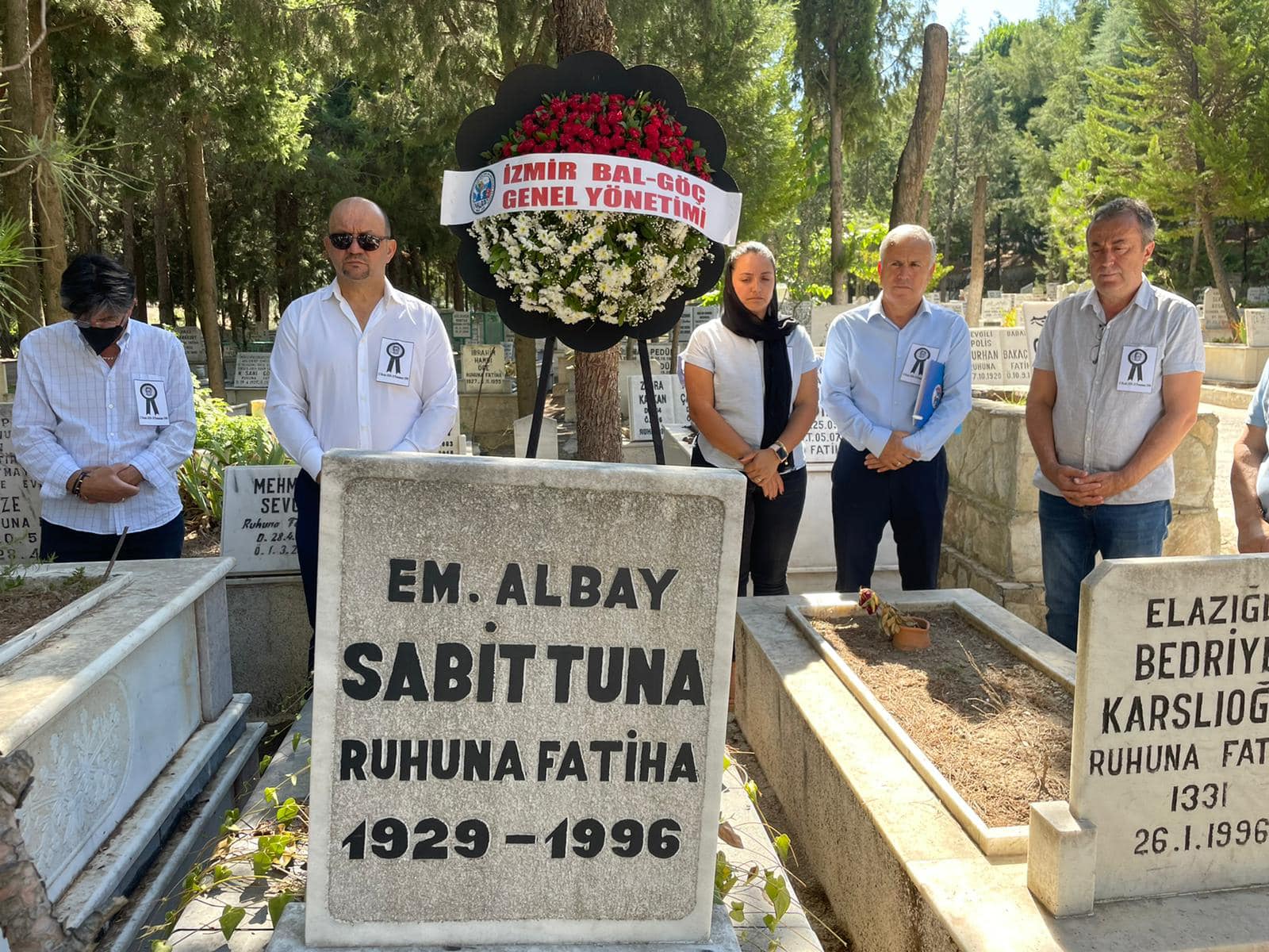 İzmir Bal-Göç Kurucu Genel Başkanımız Sabit Tuna’yı vefatının 26 . yılında kabri başında rahmet ve şükranla andık.