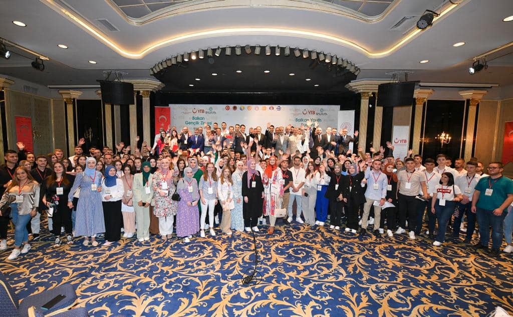 Yurtdışı Türkleri ve Akraba Toplulukları Başkanlığının (YTB) Bursa'da gerçekleştirilen Balkan Gençlik Zirvesi